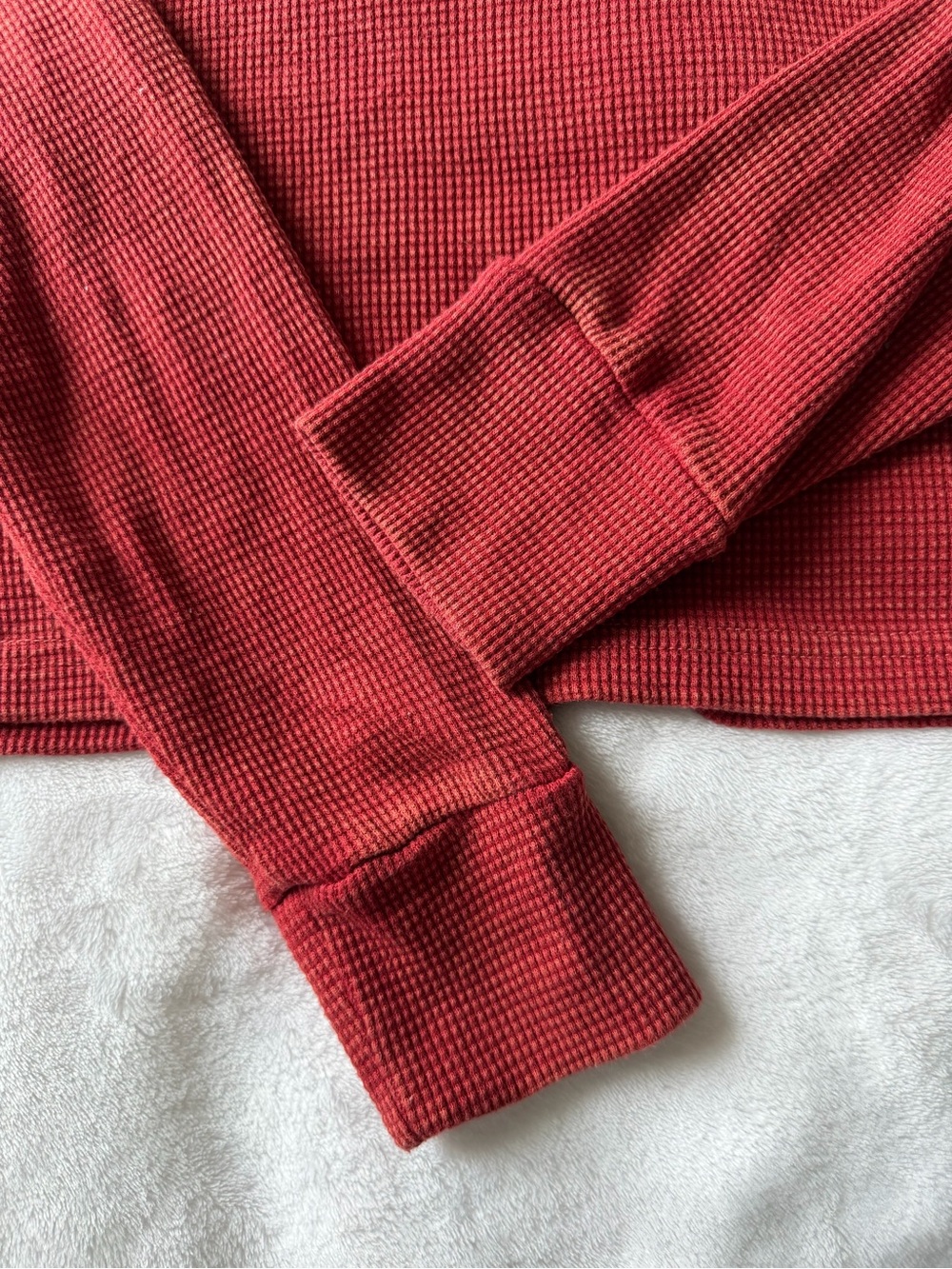 Cropped Distressed Red Waffle-Knit Long-Sleeve Top - Picture 6 of 6